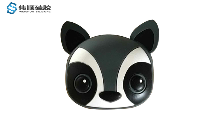 硅胶一般耐高温多少度呢？遇到高温时硅胶会发出难闻的气味吗？