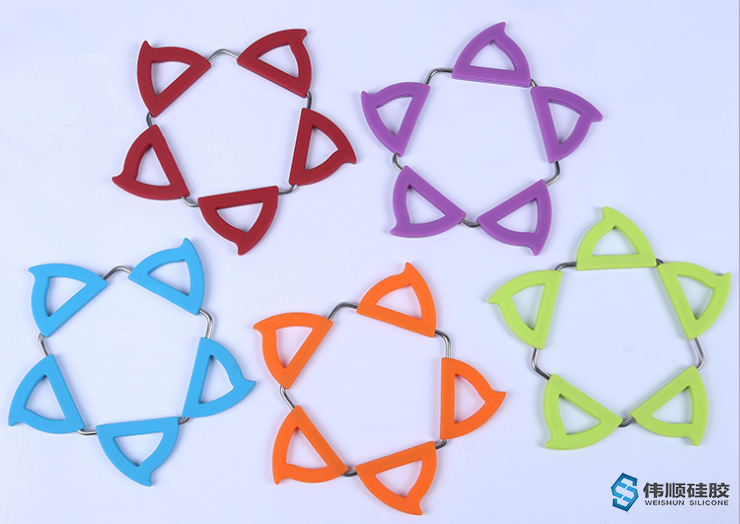 硅胶垫可以放烤箱烤吗,硅胶垫放进烤箱用可以吗 硅胶垫可以放烤箱烤吗,硅胶垫放进烤箱用可以吗