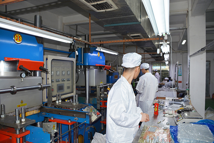 硅胶制品为什么会有毛边,硅胶制品有毛边的原因,硅胶制品的披锋为什么比较大 硅胶制品为什么会有毛边,硅胶制品有毛边的原因,硅胶制品的披锋为什么比较大