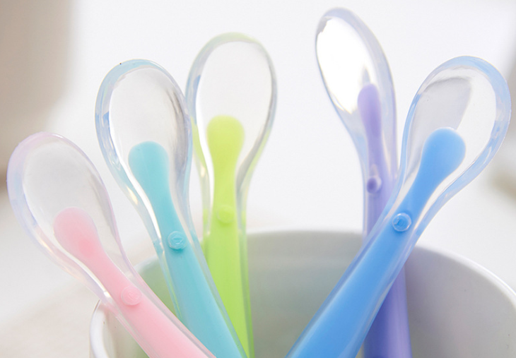 怎么选择婴儿硅胶勺子,怎样选购宝宝硅胶勺,儿童硅胶勺子怎么选 怎么选择婴儿硅胶勺子,怎样选购宝宝硅胶勺,儿童硅胶勺子怎么选