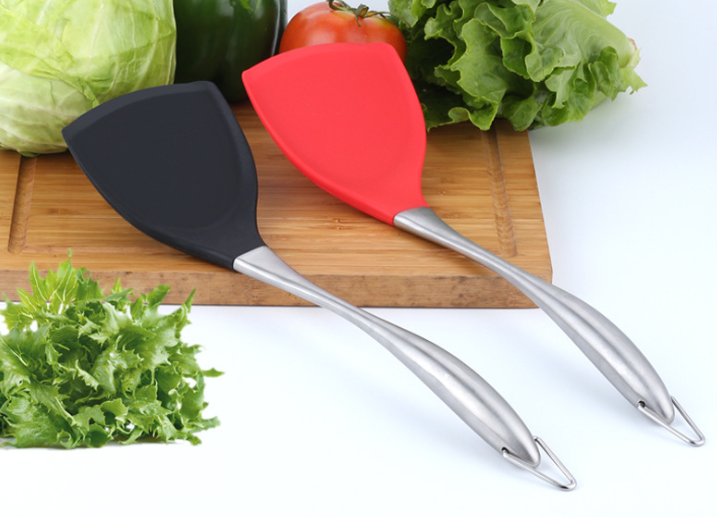 不锈钢柄硅胶锅铲和木柄硅胶锅铲哪个好 不锈钢柄硅胶锅铲和木柄硅胶锅铲哪个好