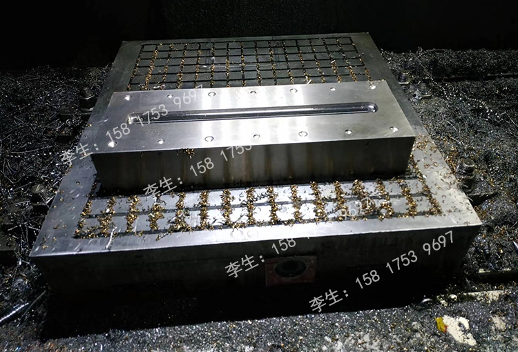 口罩熔喷模头哪里有卖 口罩熔喷模头哪里有卖